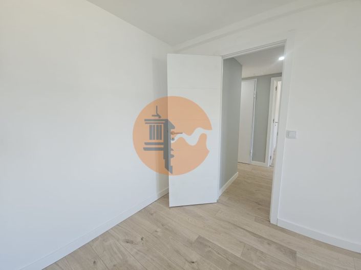 Image No.17-3 Bed Apartment for sale