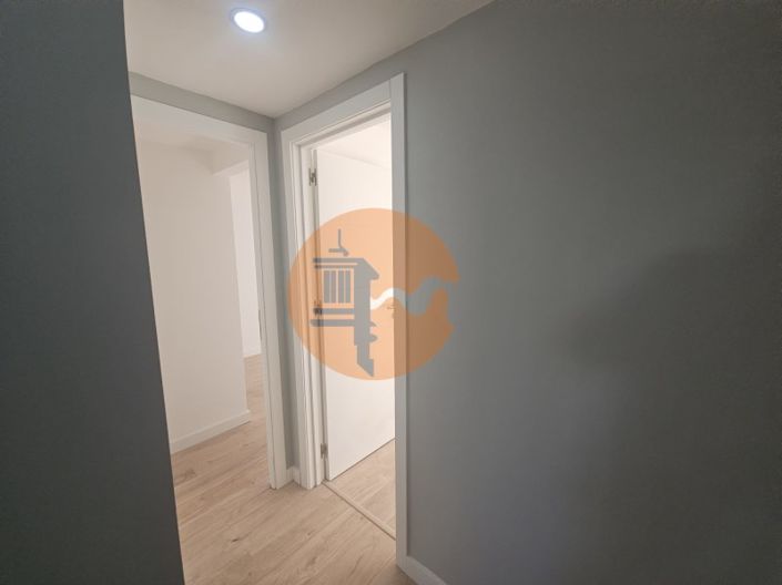 Image No.18-3 Bed Apartment for sale