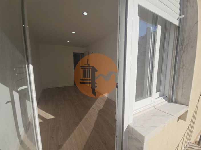 Image No.25-3 Bed Apartment for sale