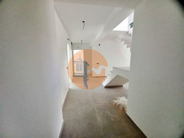 id80877f01-0000-0500-0000-000013d9e16d