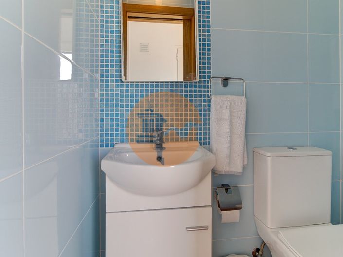 Image No.23-2 Bed House for sale