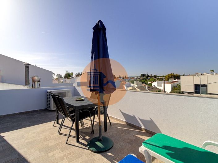 Image No.26-2 Bed House for sale