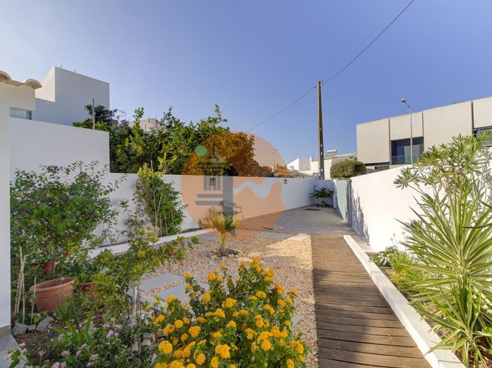 Image No.36-2 Bed House for sale