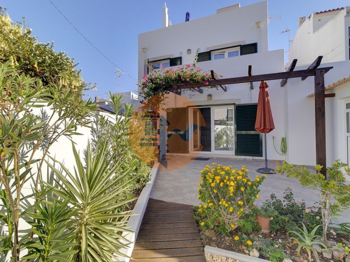 Image No.39-2 Bed House for sale