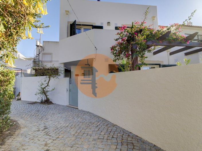 Image No.42-2 Bed House for sale