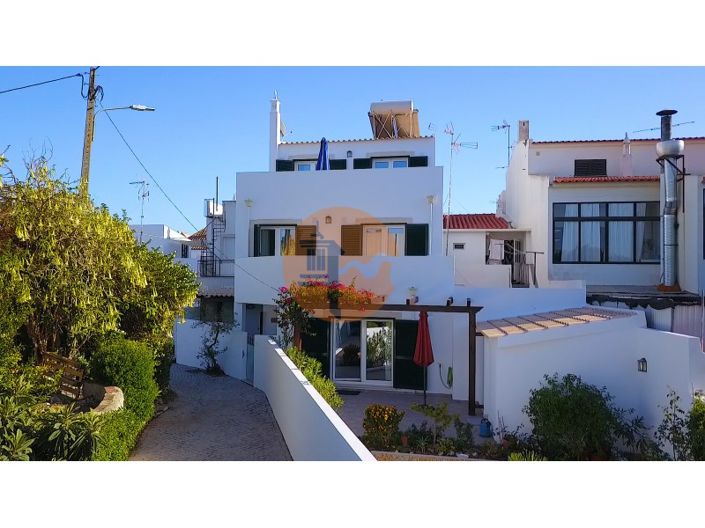 Image No.44-2 Bed House for sale