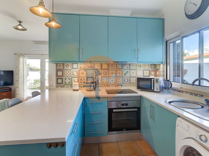 Image No.6-2 Bed House for sale