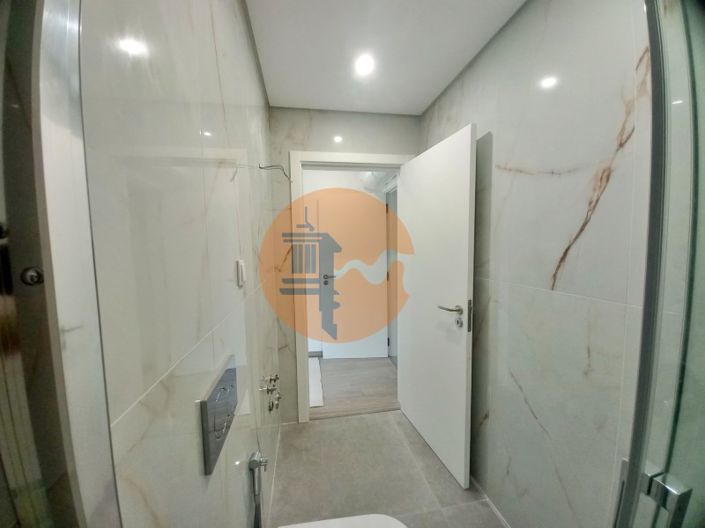 Image No.23-3 Bed Apartment for sale