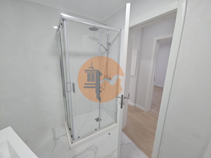 Image No.19-2 Bed Apartment for sale