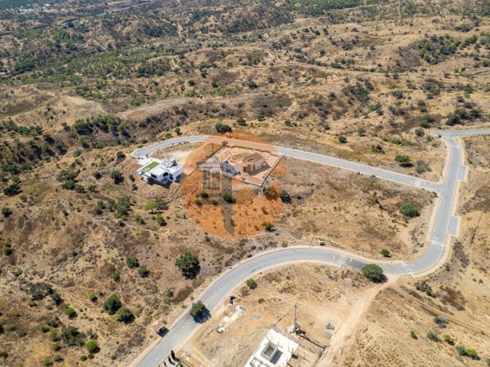 Image No.17-5 Bed House for sale