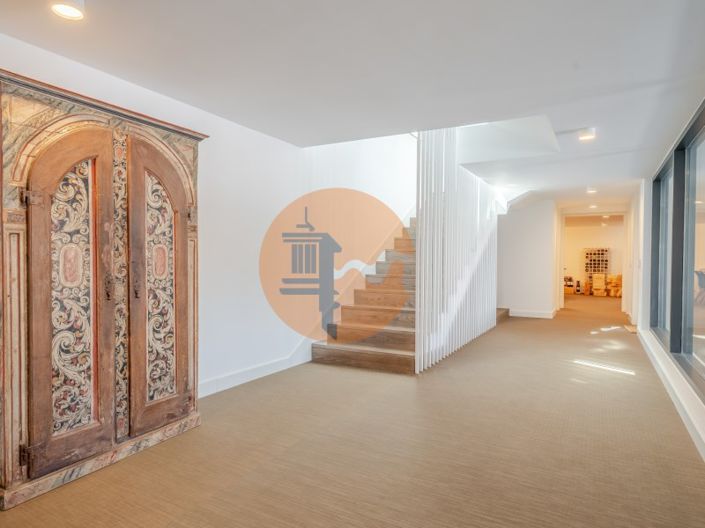 Image No.23-5 Bed House for sale