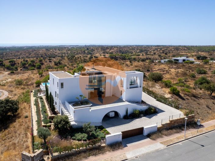 Image No.5-5 Bed House for sale