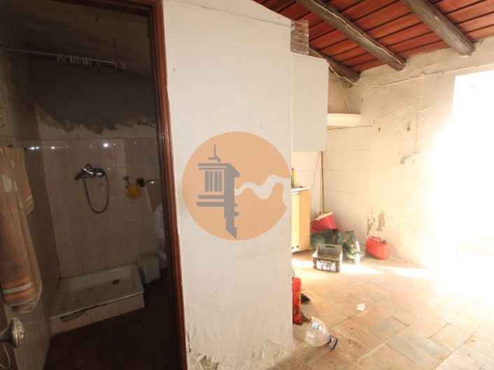 Image No.10-3 Bed House for sale