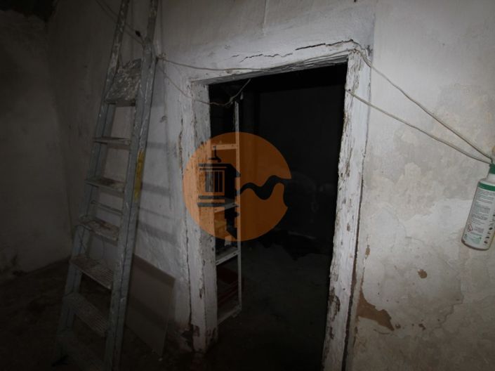 Image No.12-3 Bed House for sale