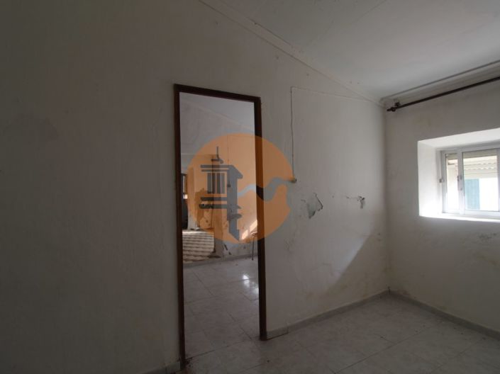 Image No.23-3 Bed House for sale