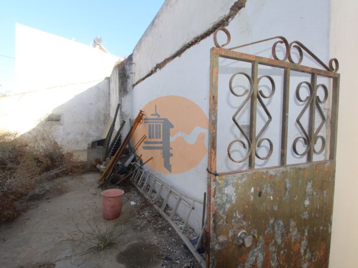 Image No.34-3 Bed House for sale