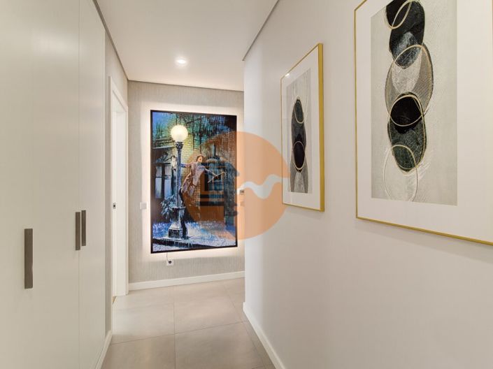 Image No.27-3 Bed Apartment for sale