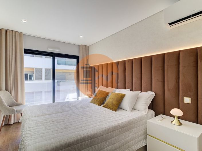 Image No.41-3 Bed Apartment for sale