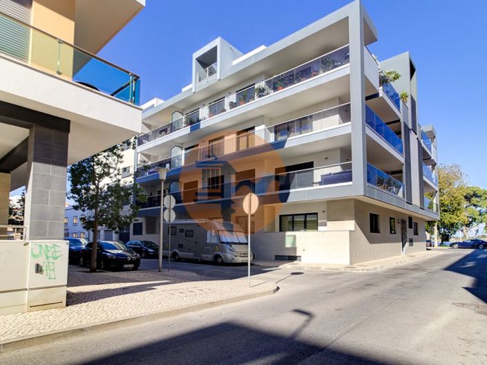 Image No.55-3 Bed Apartment for sale