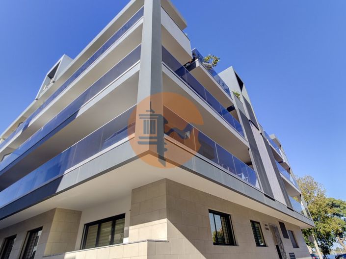 Image No.56-3 Bed Apartment for sale