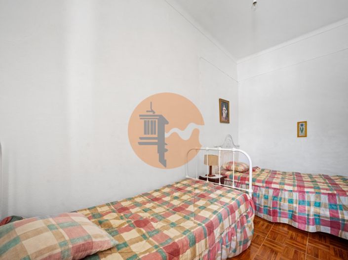 Image No.16-4 Bed Farmhouse for sale