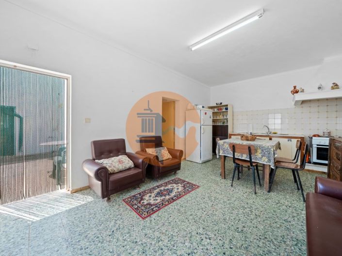 Image No.22-4 Bed Farmhouse for sale