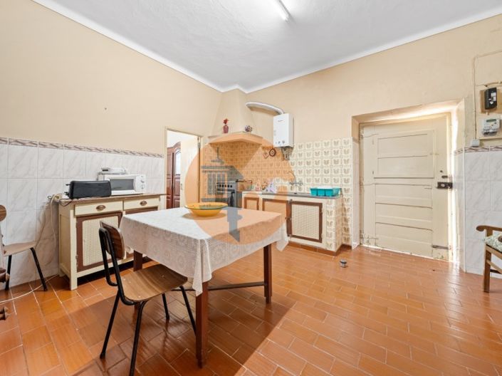 Image No.4-4 Bed Farmhouse for sale