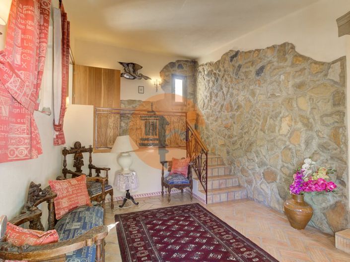 Image No.12-4 Bed House for sale