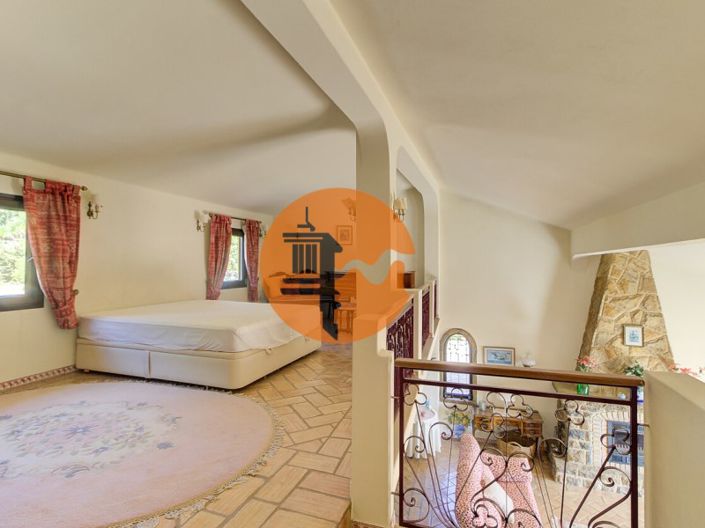 Image No.13-4 Bed House for sale