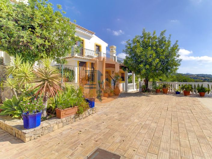 Image No.35-4 Bed House for sale