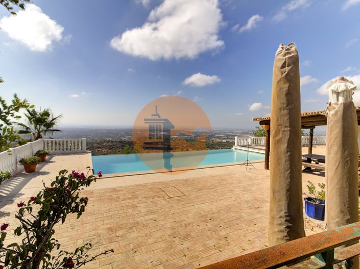 Image No.41-4 Bed House for sale