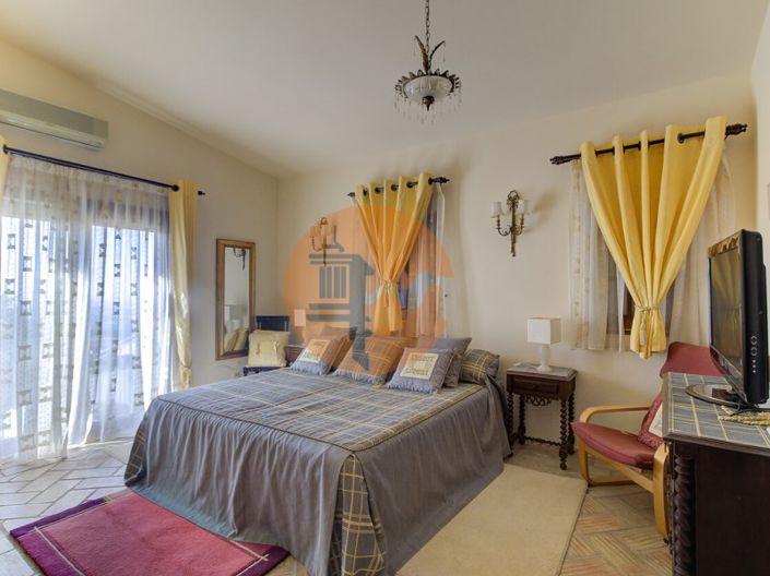 Image No.47-4 Bed House for sale