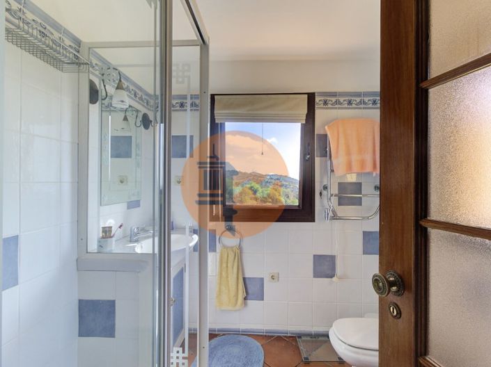 Image No.51-4 Bed House for sale