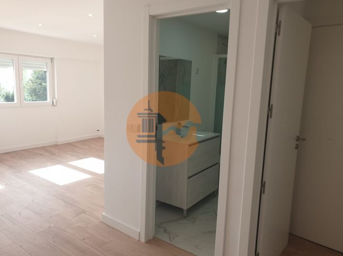 Image No.2-3 Bed Apartment for sale