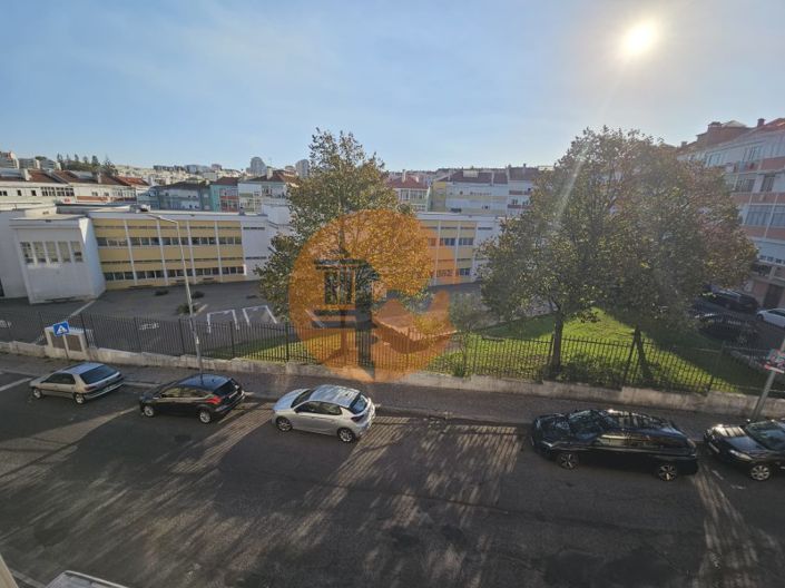 Image No.15-3 Bed Apartment for sale