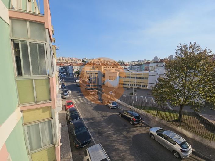 Image No.23-3 Bed Apartment for sale