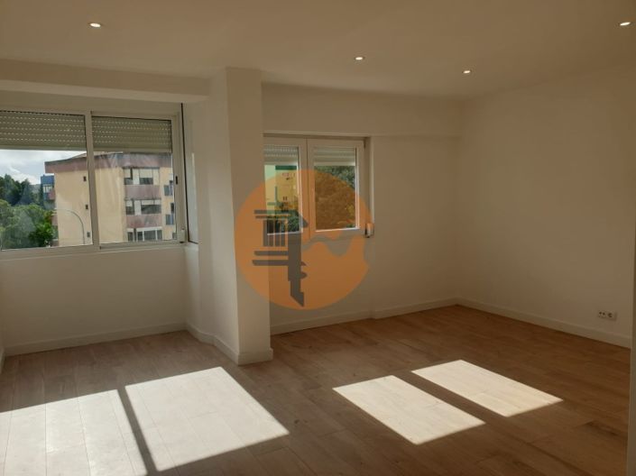 Image No.7-3 Bed Apartment for sale