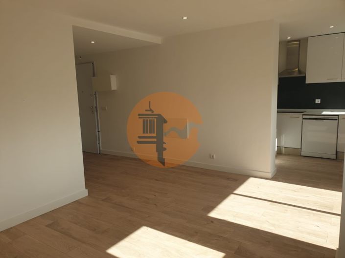 Image No.8-3 Bed Apartment for sale