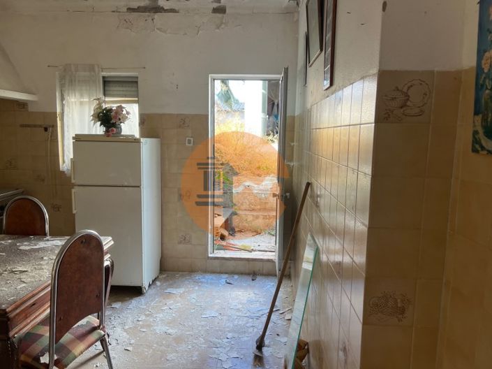 Image No.10-3 Bed House for sale