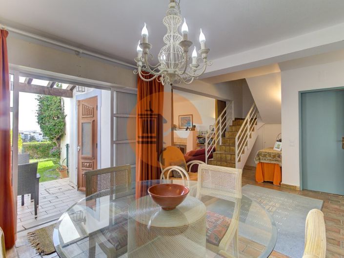 Image No.1-3 Bed House for sale