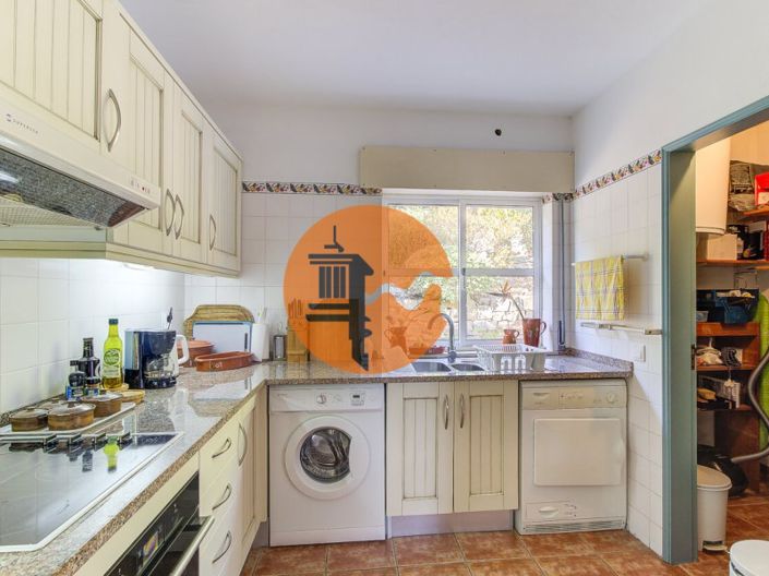 Image No.10-3 Bed House for sale