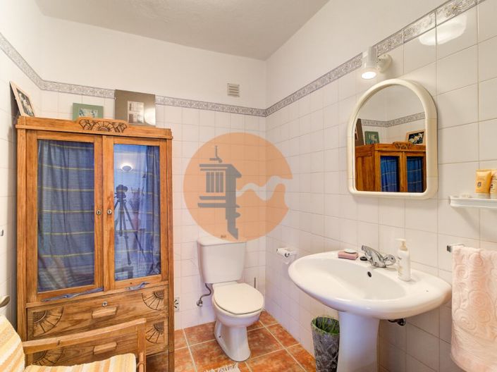 Image No.11-3 Bed House for sale