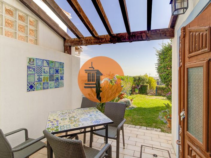 Image No.14-3 Bed House for sale