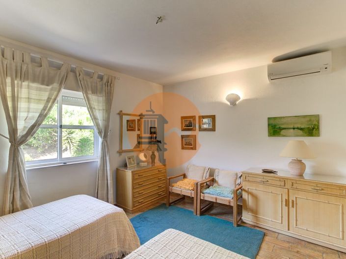 Image No.21-3 Bed House for sale