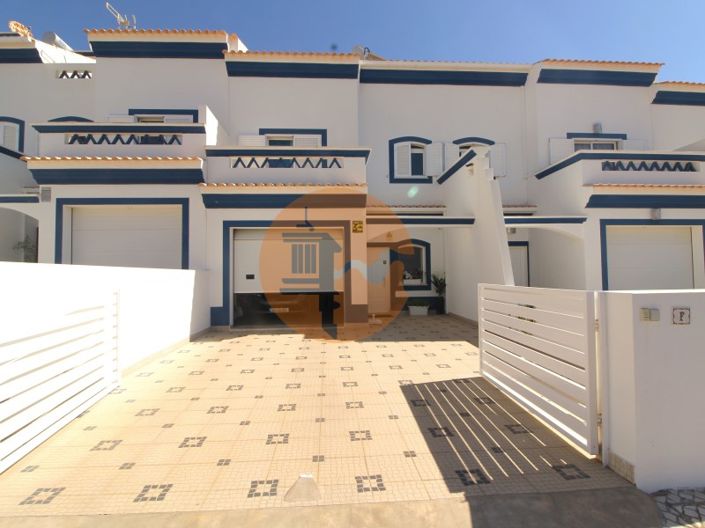 Image No.1-3 Bed House for sale