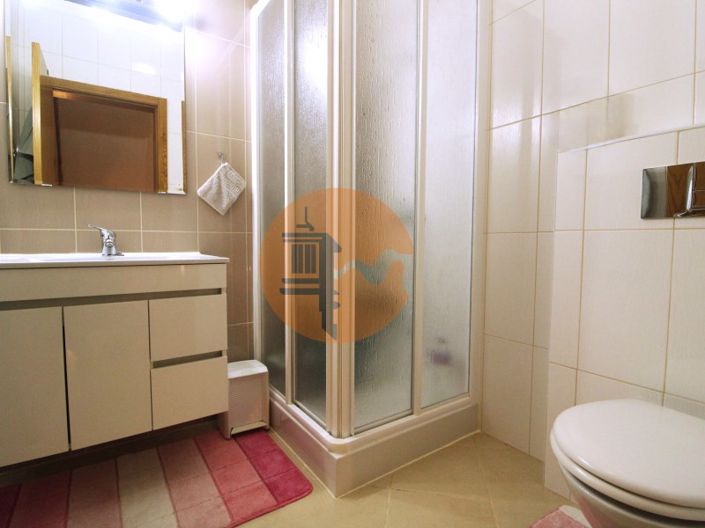 Image No.16-3 Bed House for sale