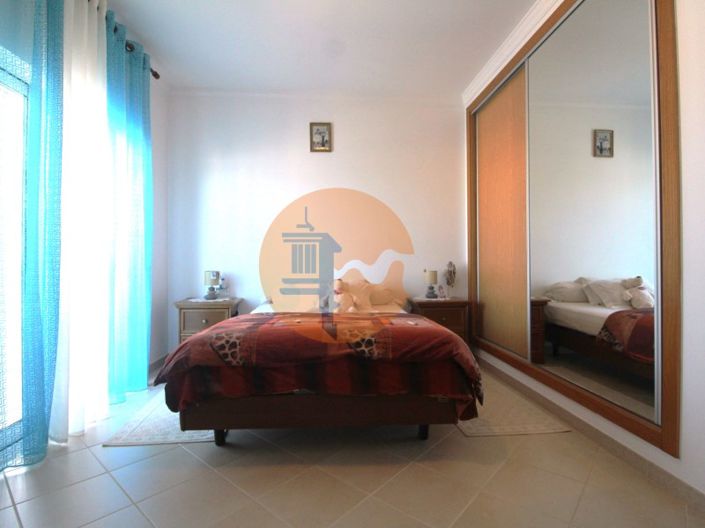 Image No.18-3 Bed House for sale