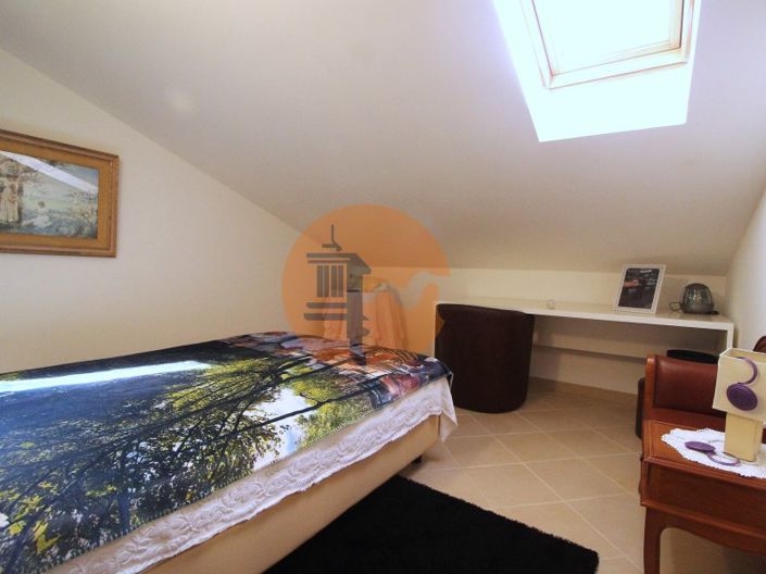 Image No.26-3 Bed House for sale