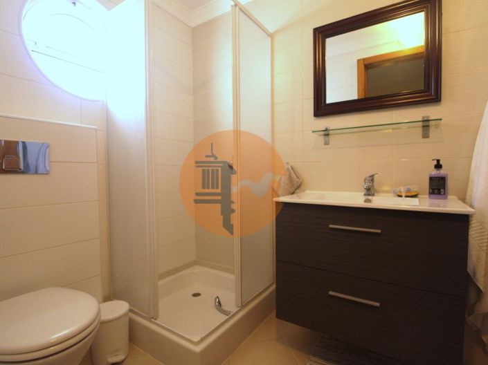 Image No.27-3 Bed House for sale