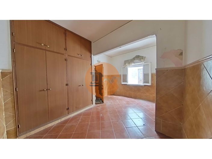 Image No.16-2 Bed House for sale